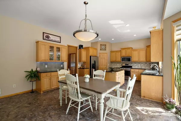 Burnsville, MN 55337,3321 Willie DR