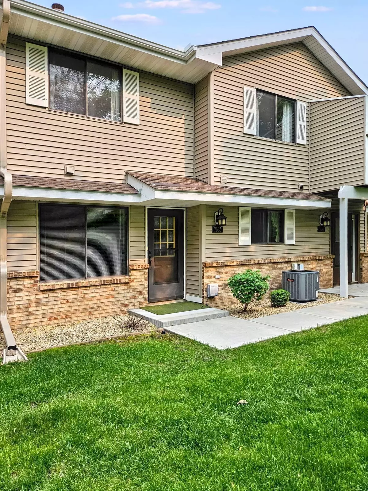 Maple Grove, MN 55311,7635 Wedgewood CT N