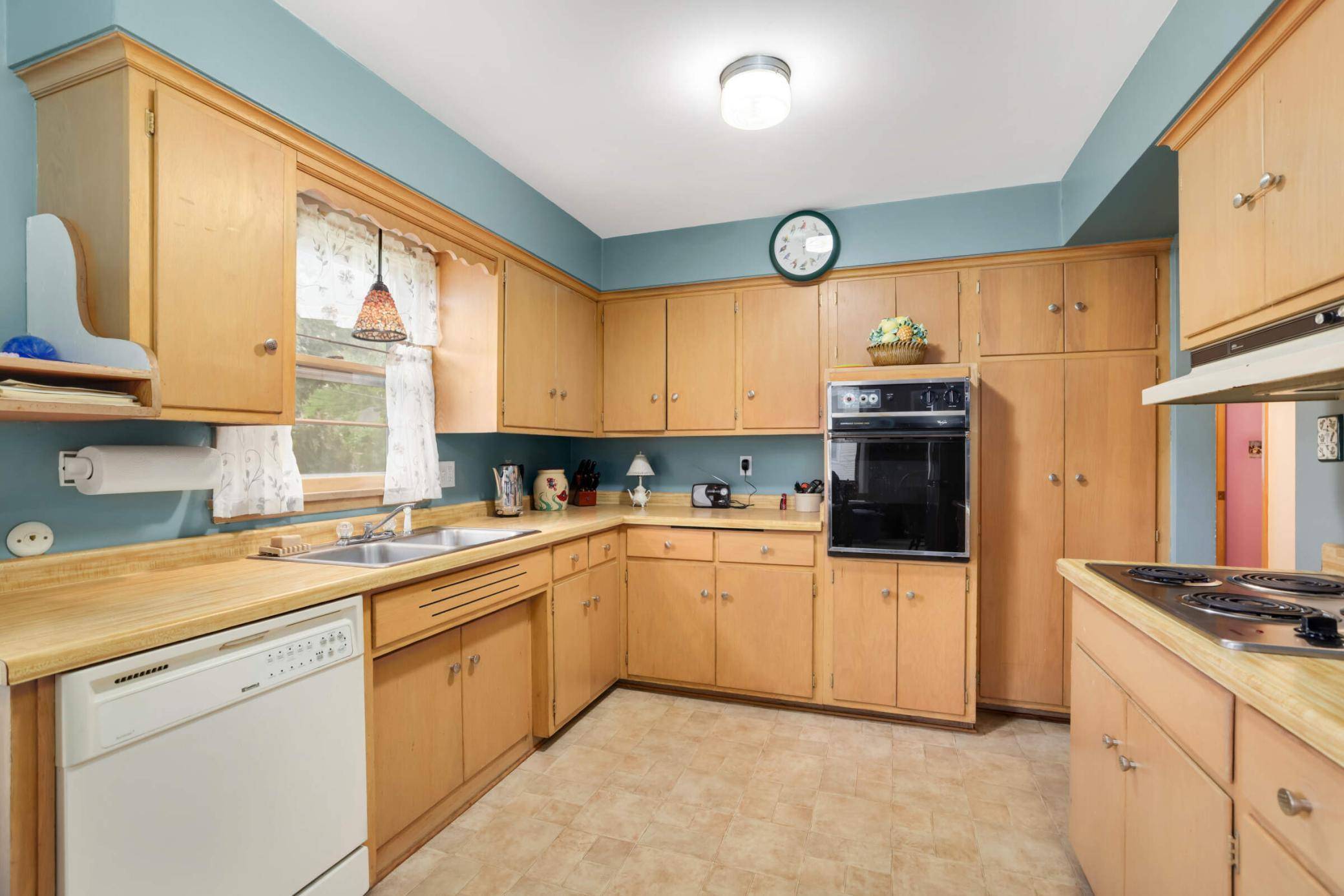 Saint Paul, MN 55102,955 Otto AVE