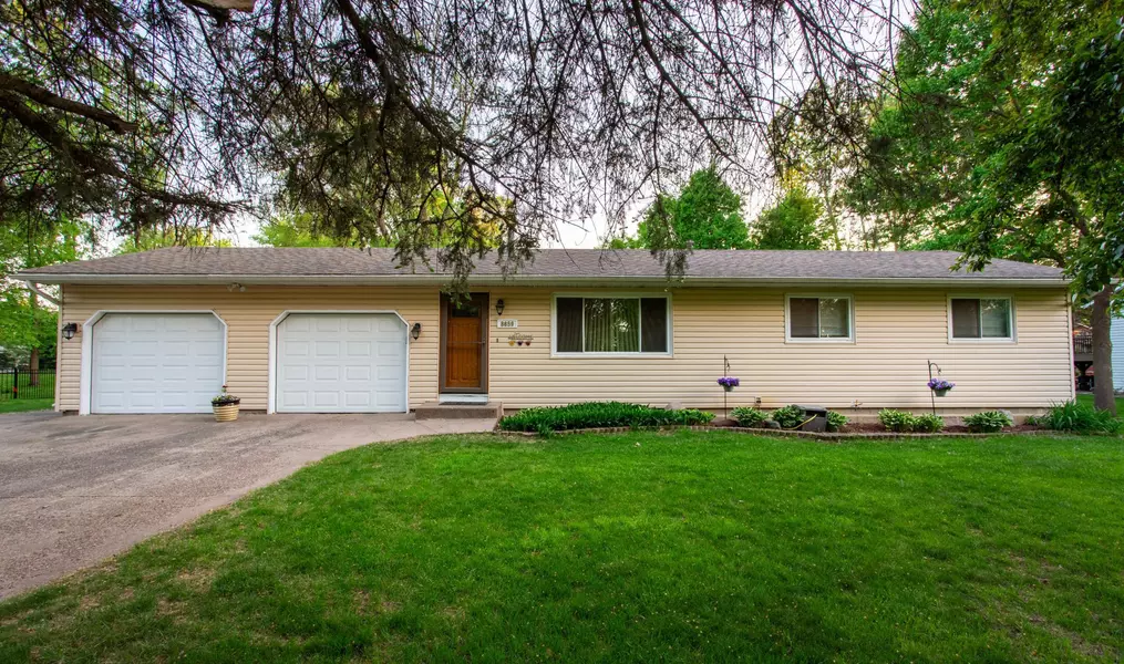 8659 215th ST N, Forest Lake, MN 55025