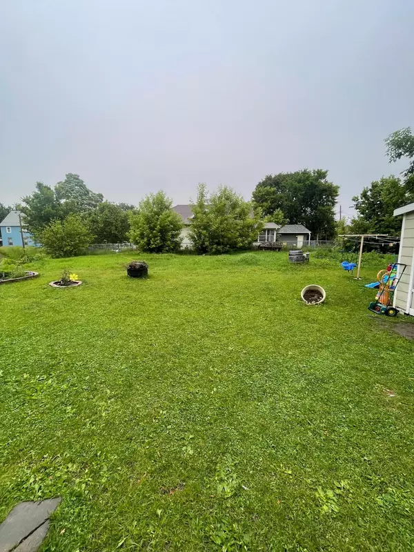 Minneapolis, MN 55411,2604 Oliver AVE N