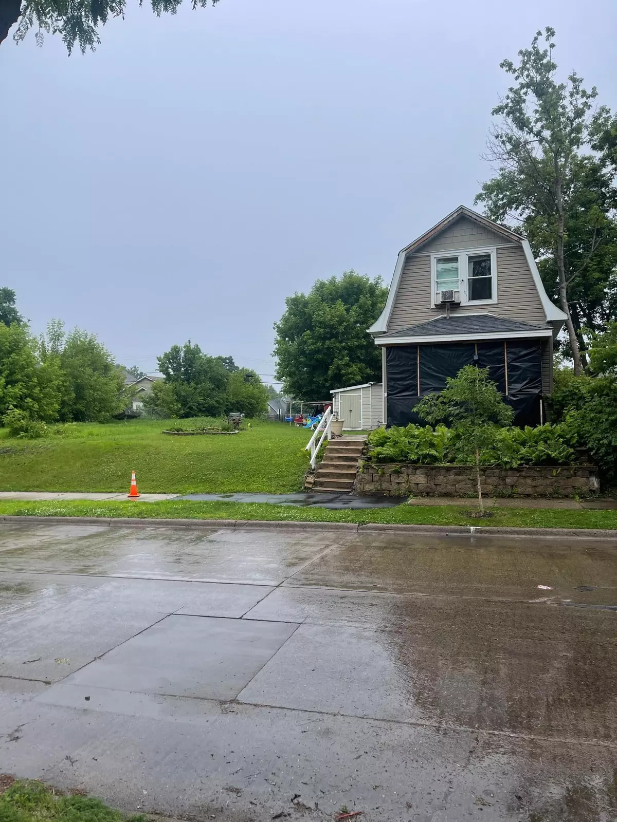 Minneapolis, MN 55411,2604 Oliver AVE N