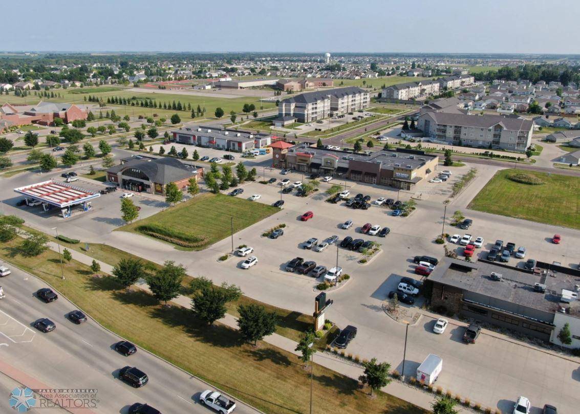 Fargo, ND 58104,6810 32nd ST S
