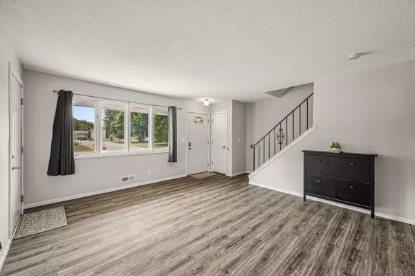 Champlin, MN 55316,715 Circle DR