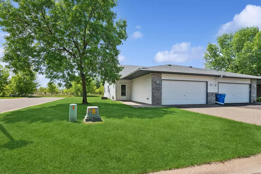185 21st AVE SW, Cambridge, MN 55008
