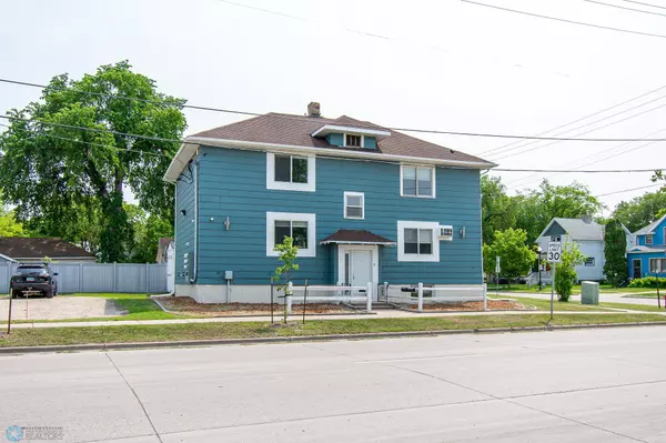 Fargo, ND 58103,120 University DR S