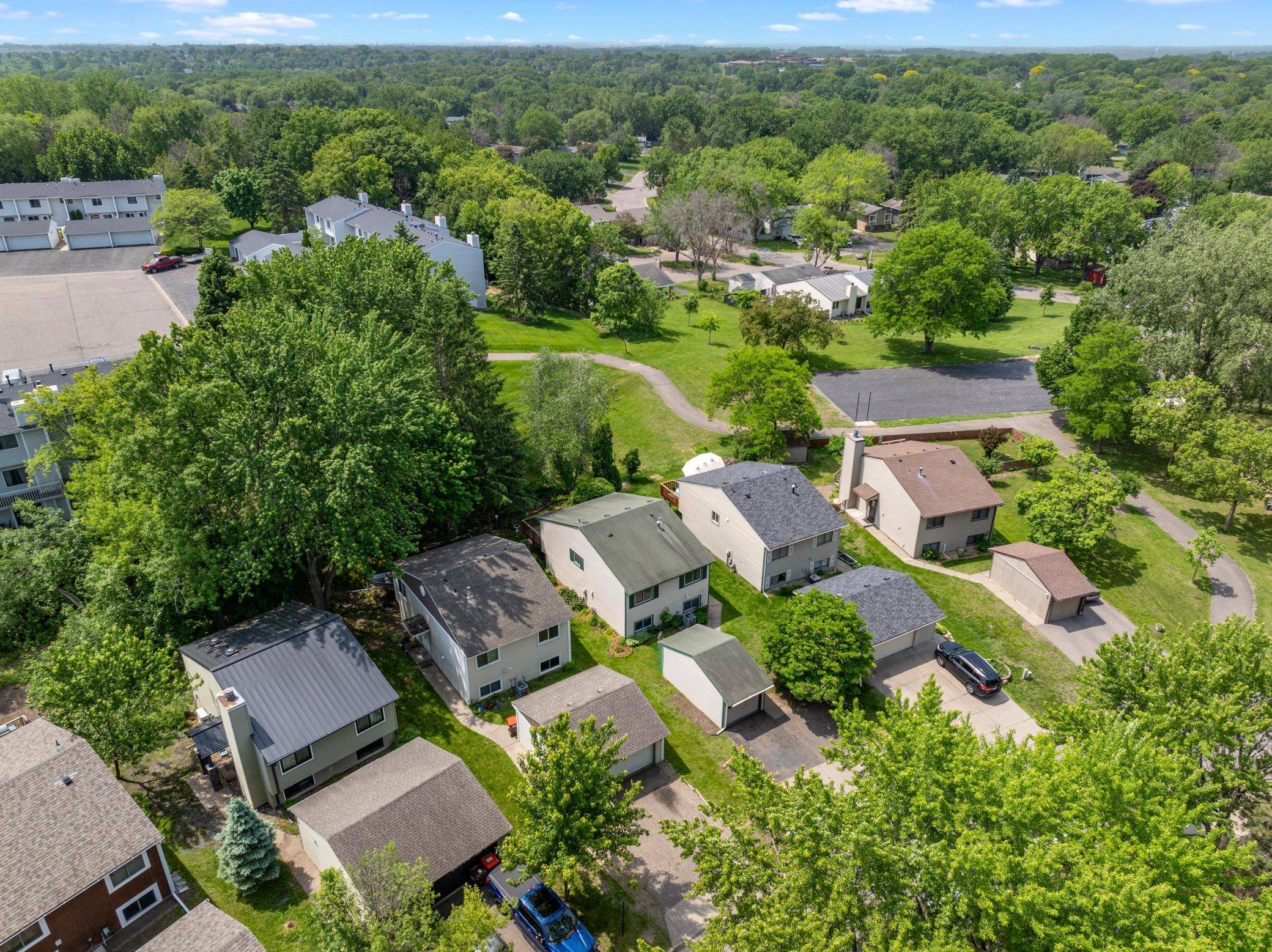 7825 Rimbley RD, Woodbury, MN 55125