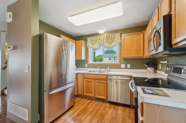 Chanhassen, MN 55317,2961 Village CT