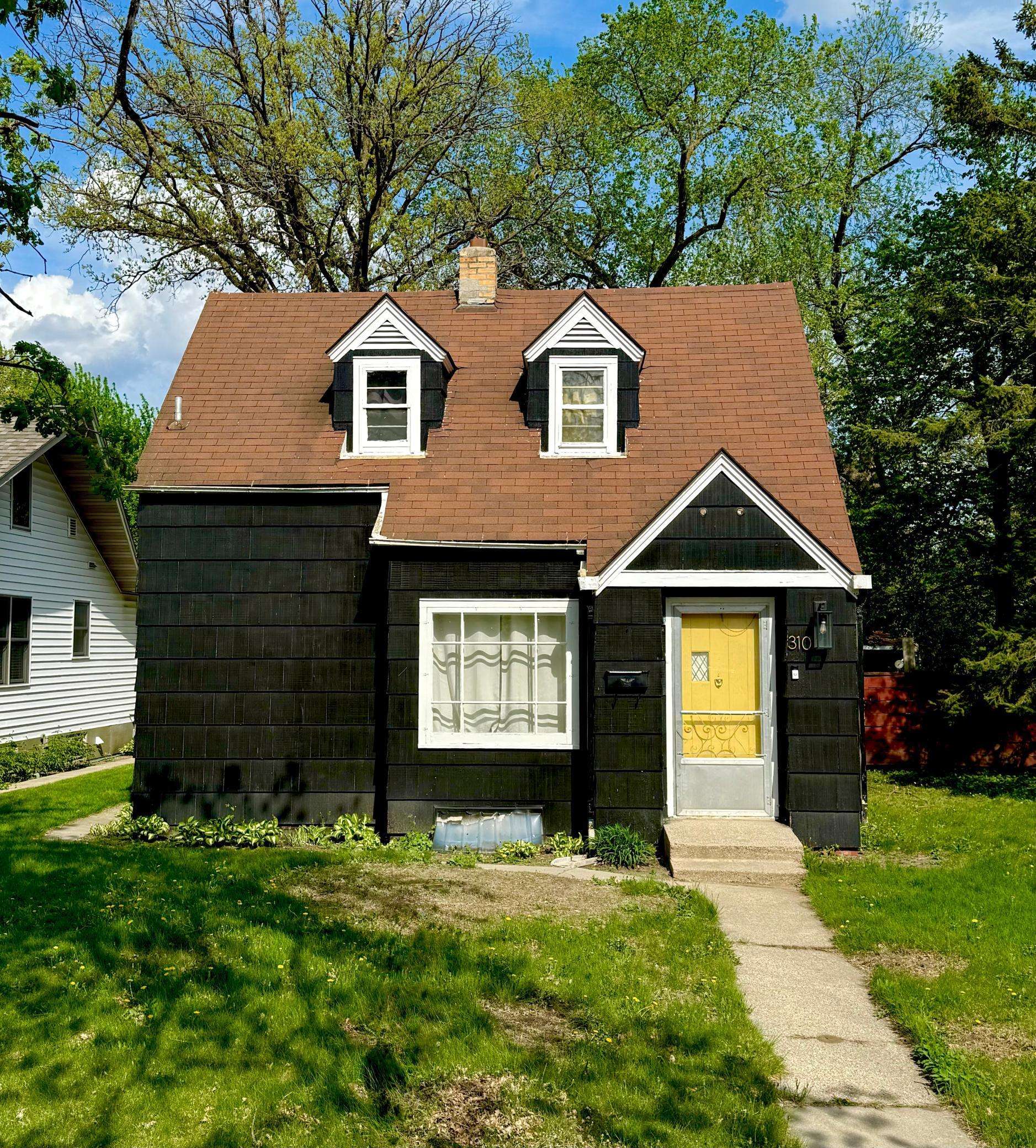 310 Saint Paul AVE S, Thief River Falls, MN 56701