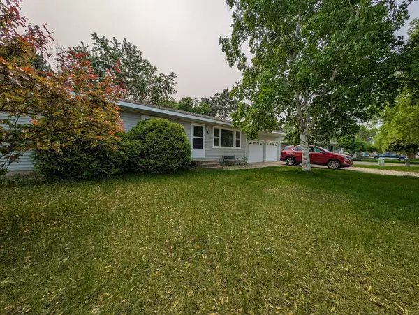 1422 6th ST SE, Wadena, MN 56482
