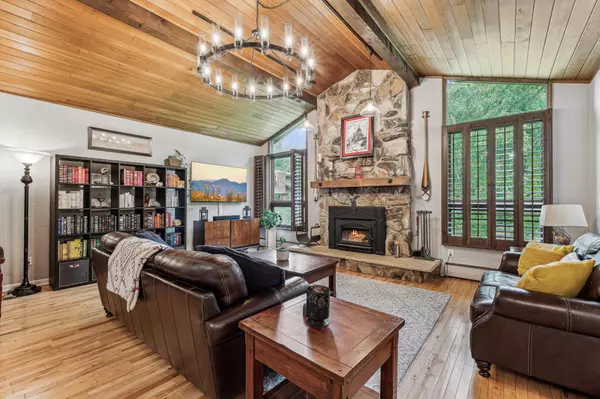 Eden Prairie, MN 55344,8665 Black Maple DR