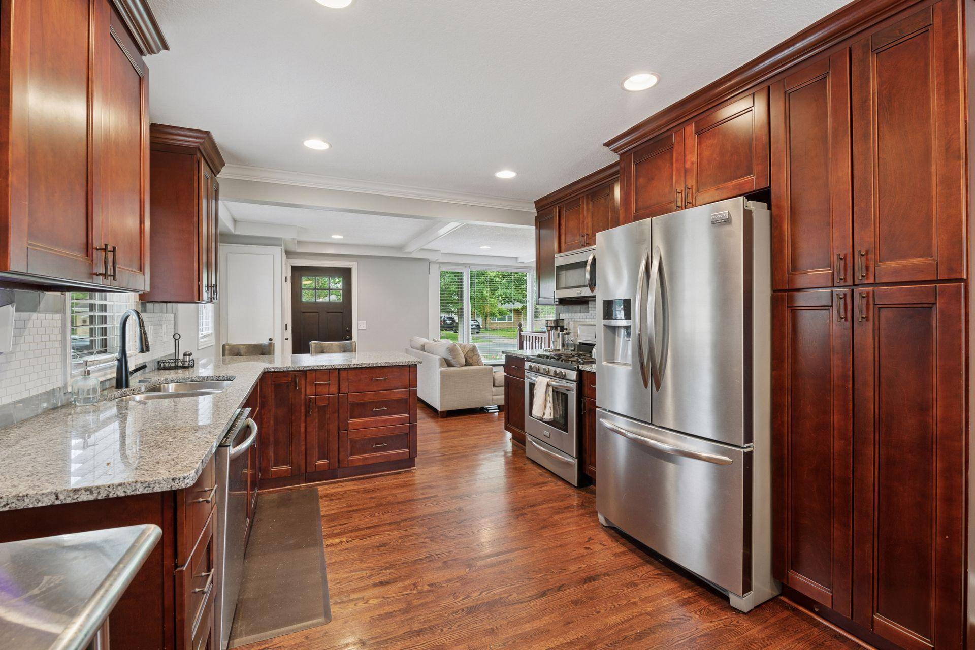 Richfield, MN 55423,7014 Bloomington AVE