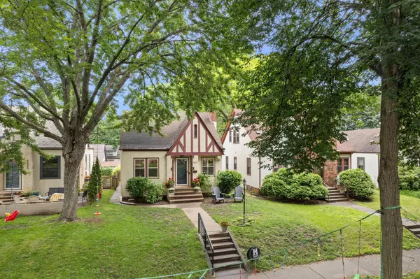 Minneapolis, MN 55417,5227 10th AVE S