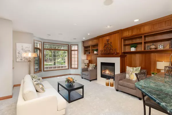 Woodbury, MN 55129,10776 Falling Water LN #B