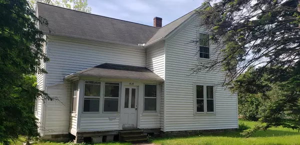 River Falls, WI 54022,414 Spring ST