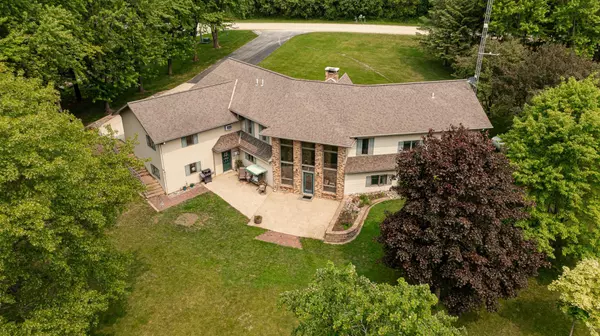 Byron, MN 55920,8706 Town Hall RD NW