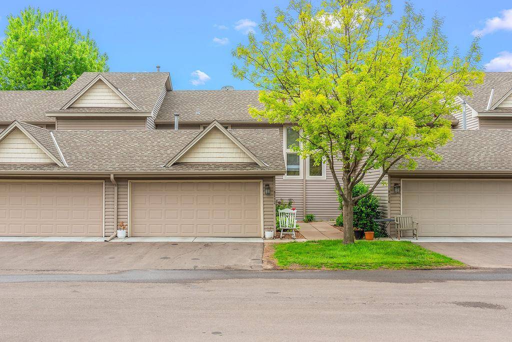 Maple Grove, MN 55369,8712 N Cottonwood LN