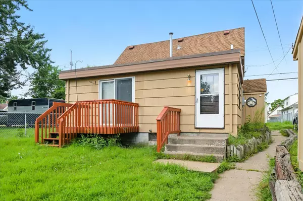 South Saint Paul, MN 55075,336 2nd AVE S