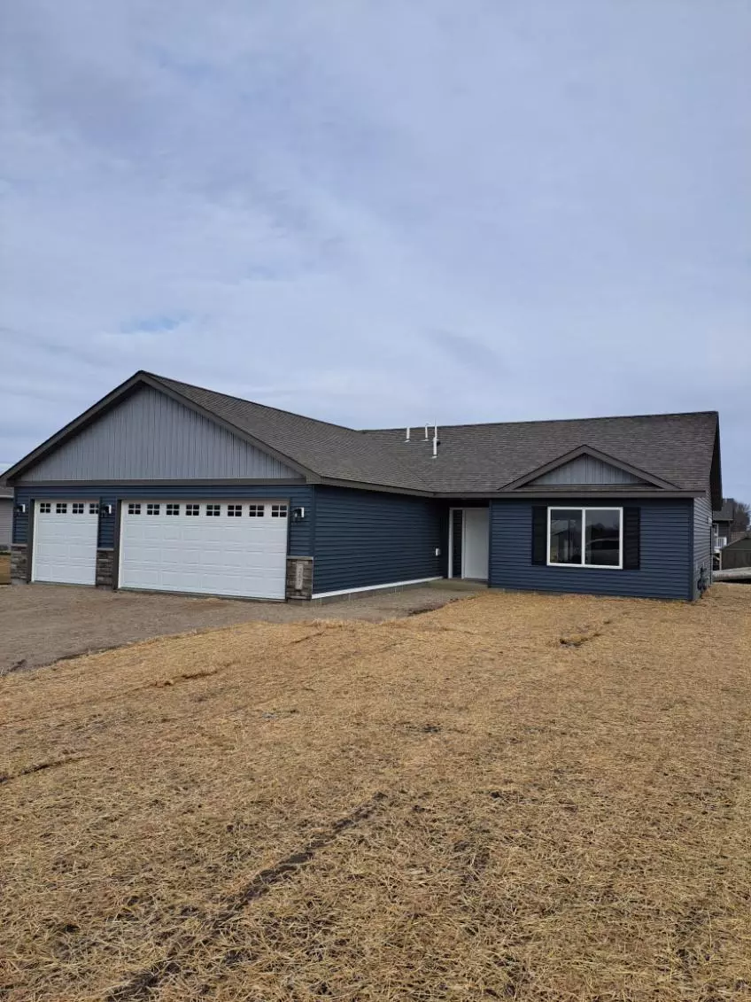 Waseca, MN 56093,1109 9th AVE SE