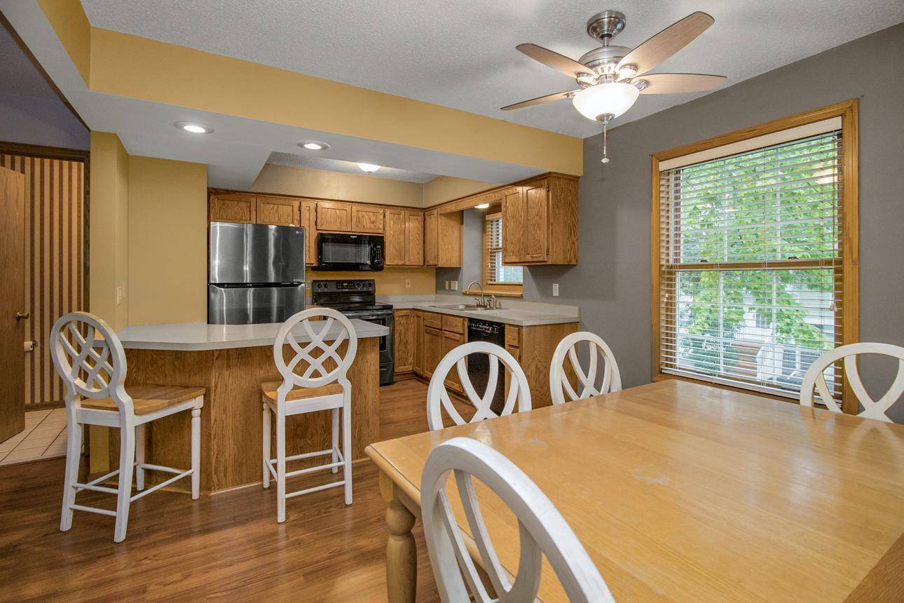 Minnetonka, MN 55345,4906 Bayswater RD