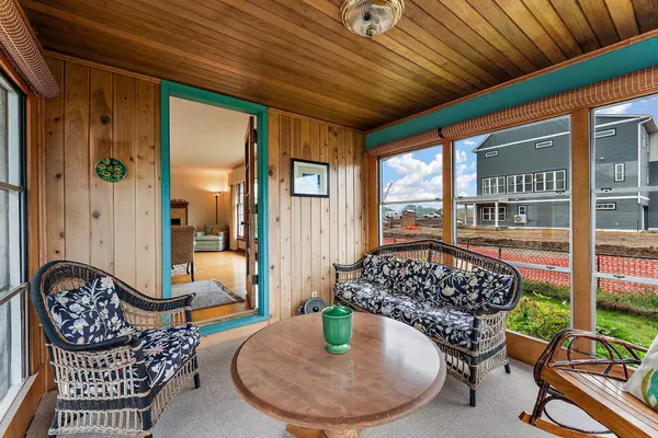 Saint Paul, MN 55119,2142 Cottage AVE E