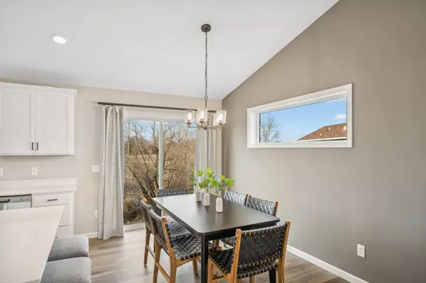 Isanti, MN 55040,1221 Woods RD NE