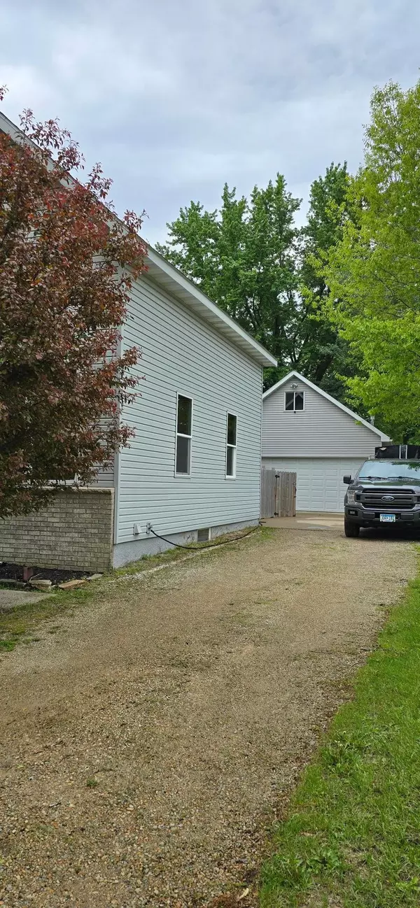 Owatonna, MN 55060,526 Mound ST