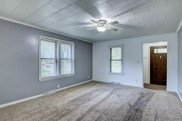 Menomonie, WI 54751,1320 Knapp ST NE