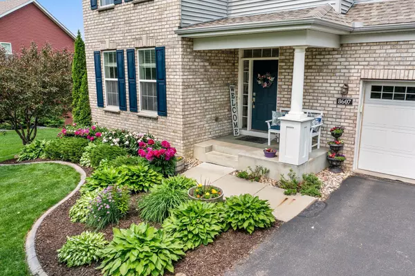 Shakopee, MN 55379,8607 Portage LN E