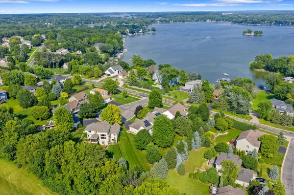 Prior Lake, MN 55372,3043 Viewcrest CIR NW