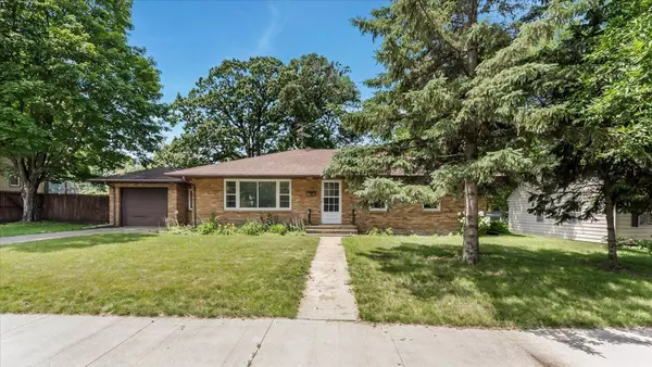 1220 Irving ST, Alexandria, MN 56308