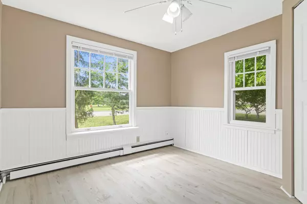 Hopkins, MN 55343,753 8th AVE S