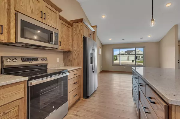 Avon, MN 56310,212 Woolgrass WAY