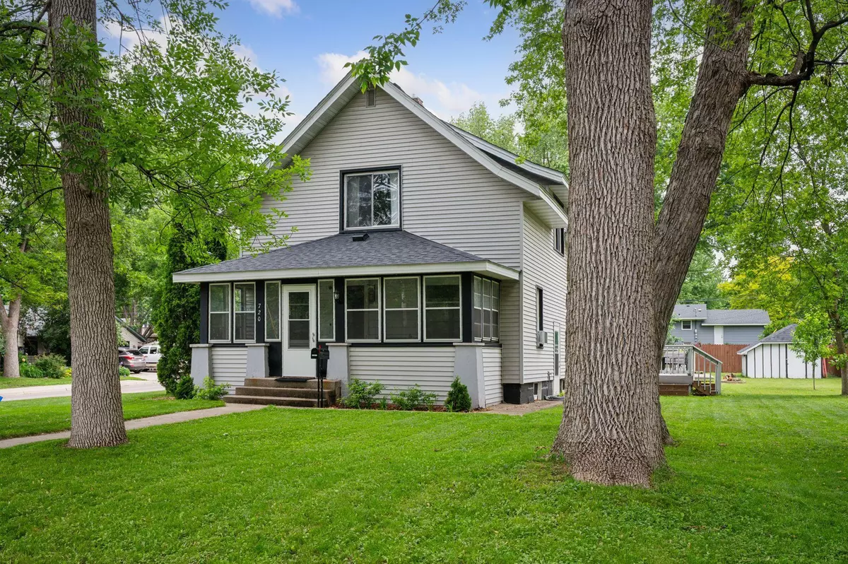 Sauk Rapids, MN 56379,720 5th AVE N