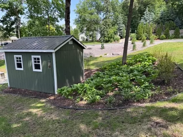 New Prague, MN 56071,706 Pershing AVE N