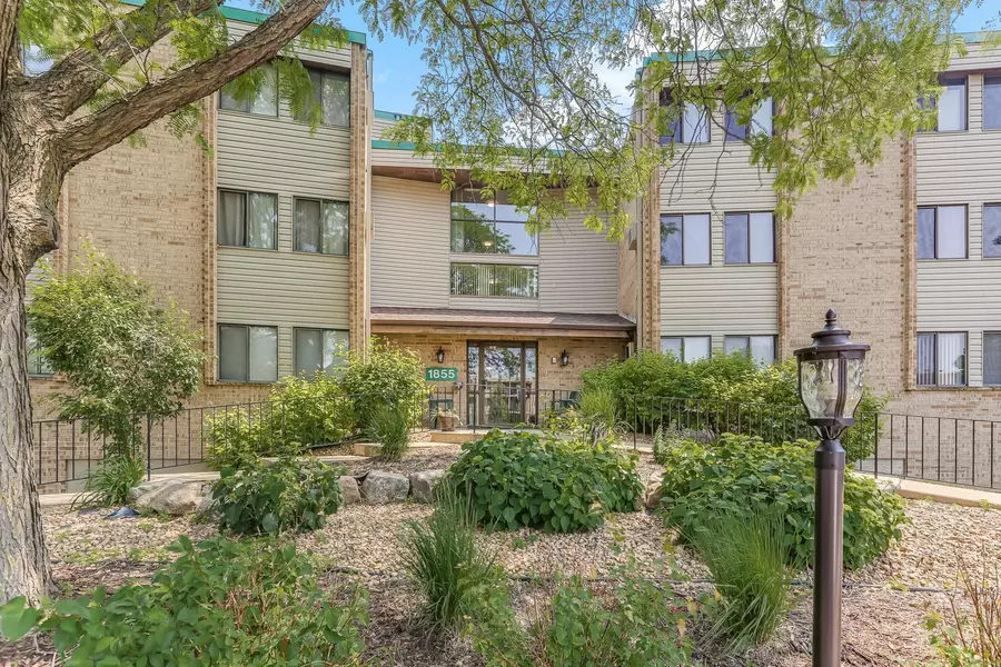 1855 Silver Bell RD #120, Eagan, MN 55122
