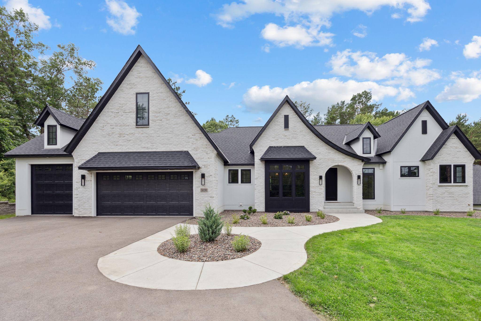 Lake Elmo, MN 55042,5736 57th Street CV N