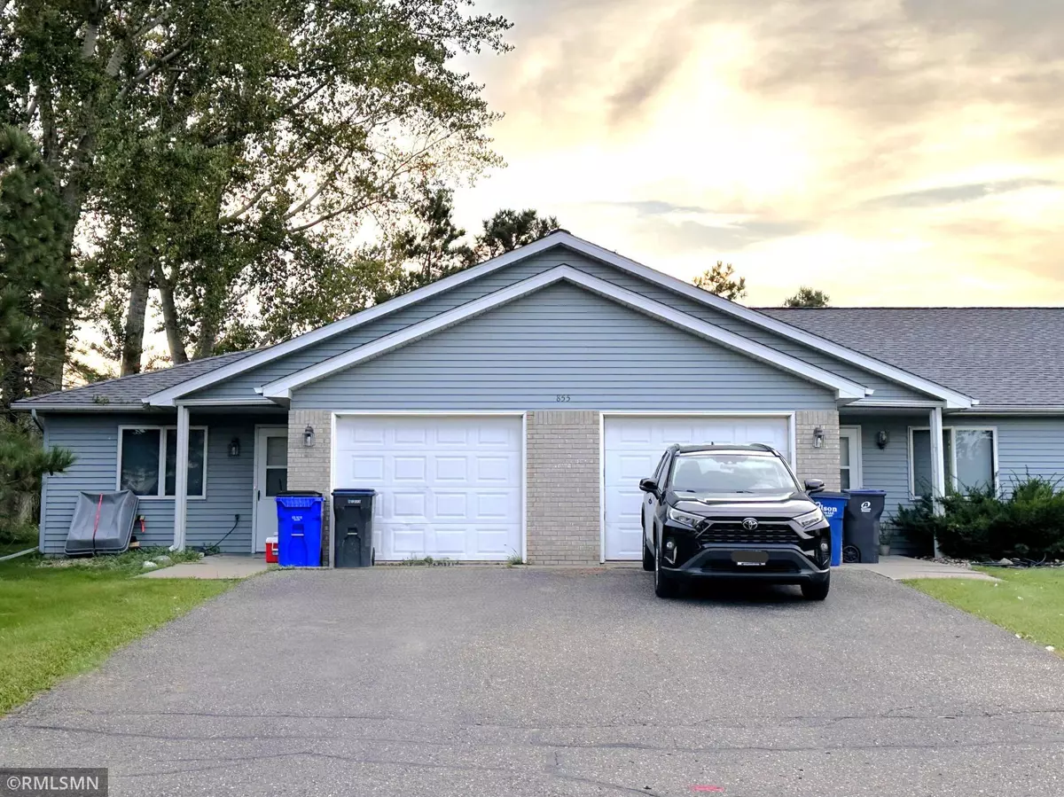 New Richmond, WI 54017,855 Highview DR ##A