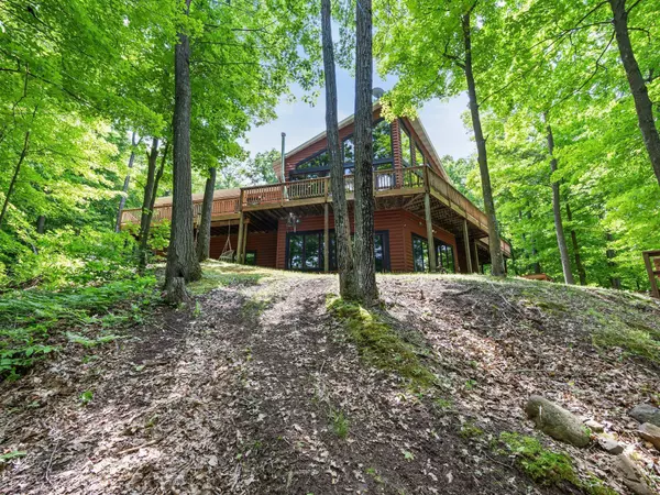 Cumberland, WI 54829,2207 Barron Polk ST