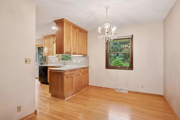 White Bear Lake, MN 55110,3696 Sun Terrace