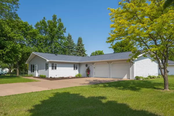 100 E Maple CIR, Grantsburg, WI 54840