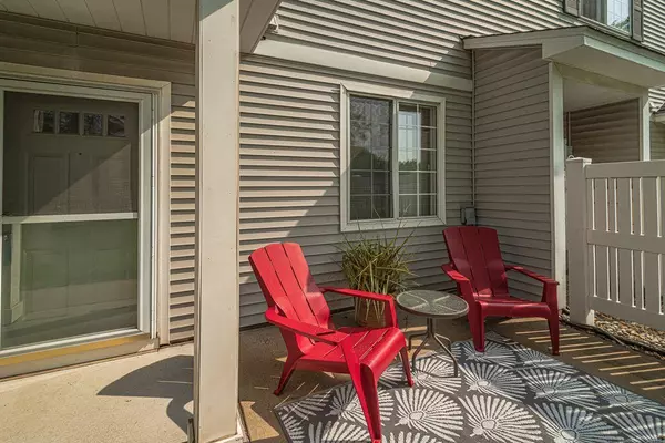 Shakopee, MN 55379,1667 Brittany DR