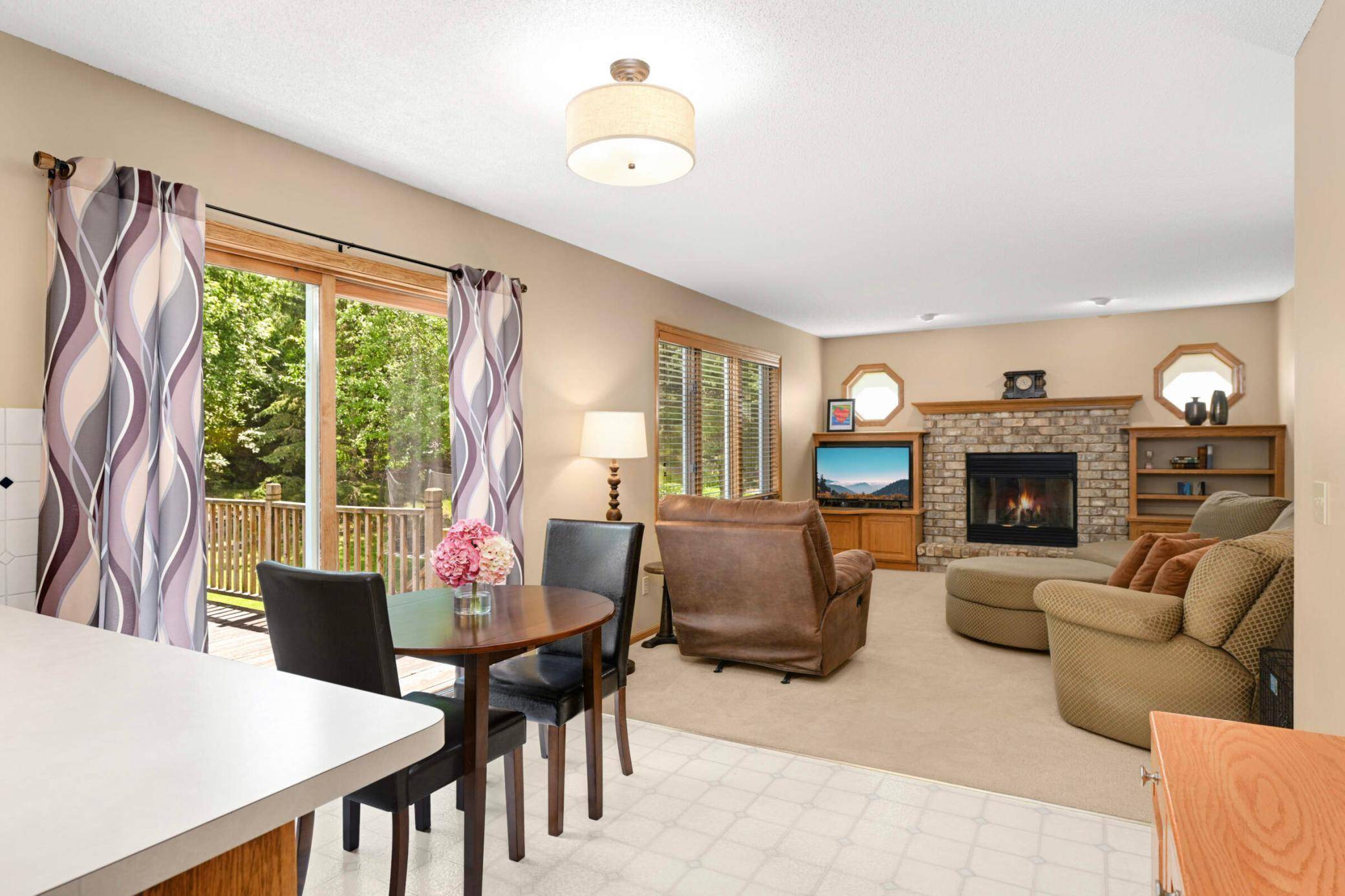Eagan, MN 55123,4704 Weston Hills DR