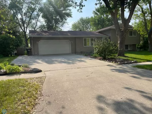 West Fargo, ND 58078,614 8th ST E
