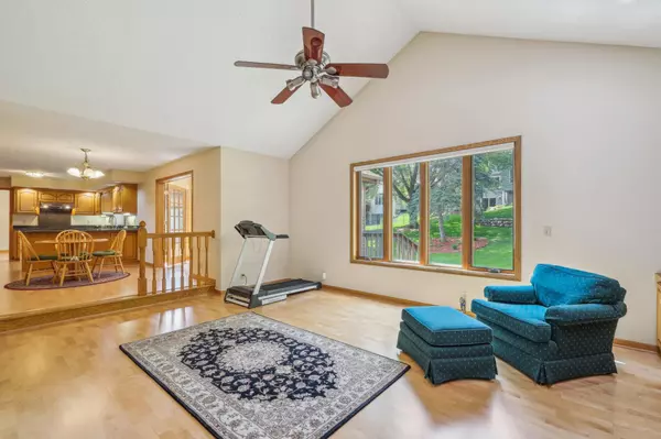 New Brighton, MN 55112,3049 12th ST NW