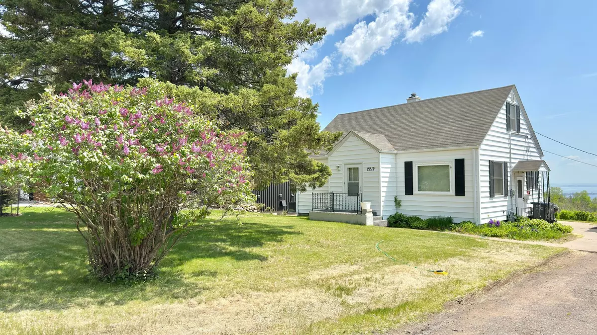 Duluth, MN 55811,2212 Springvale CT