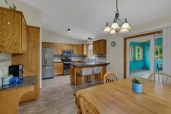 Sartell, MN 56377,1506 6th AVE N