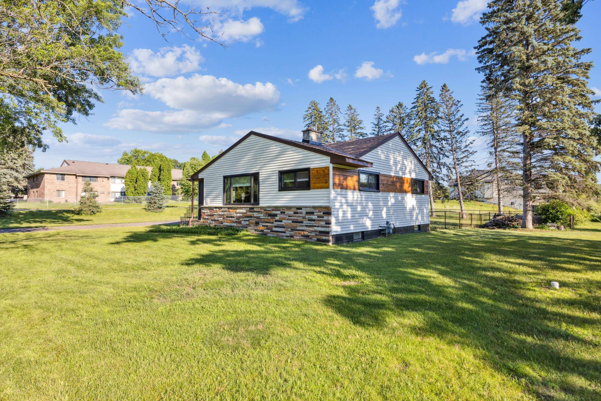 Wyoming, MN 55092,5963 E Viking BLVD