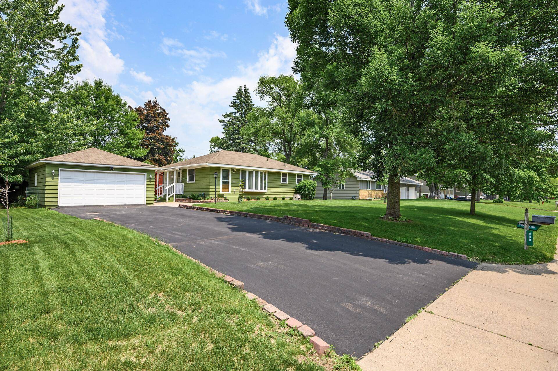 800 82nd AVE N, Brooklyn Park, MN 55444