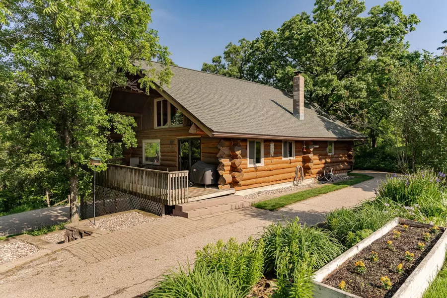 56638 County Road 1, Mazeppa, MN 55956